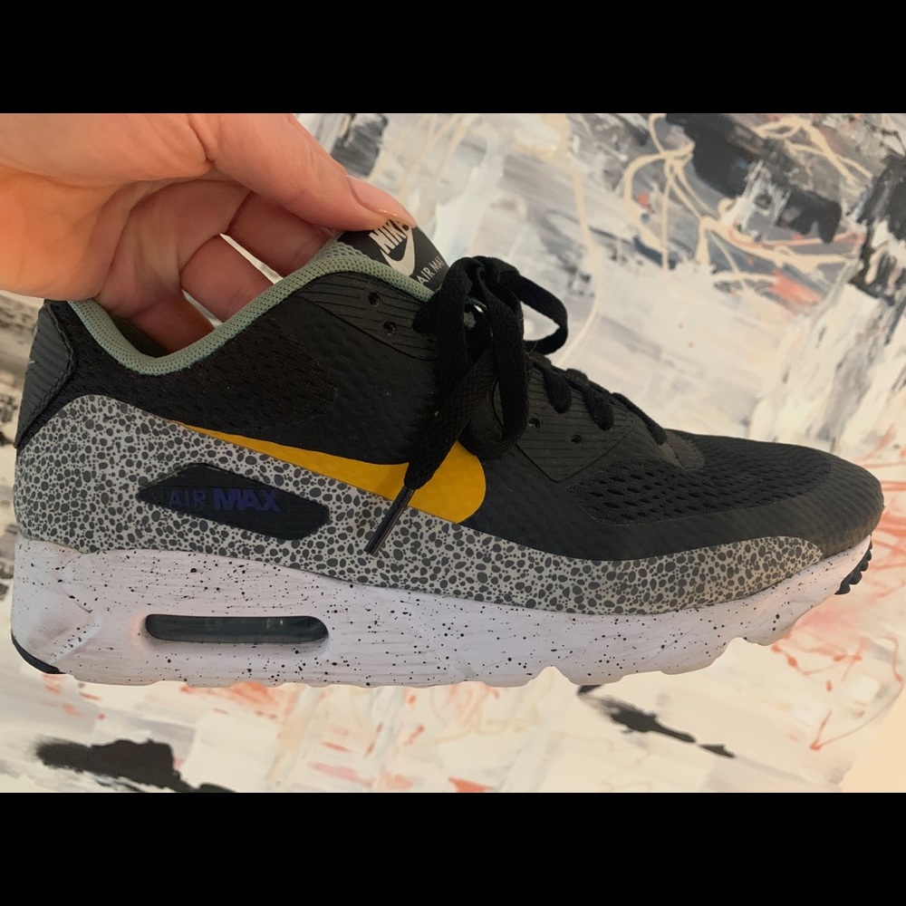 Nike Air Max Black and White Leopard Print